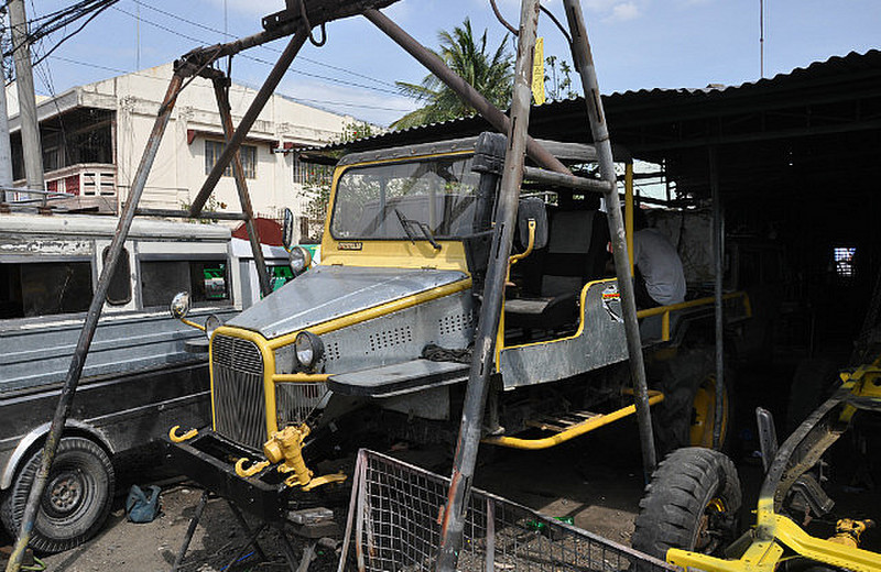 Making A Jeepney