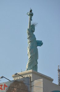 Osaka&#39;s Statue Of Liberty