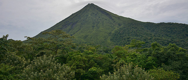 Rare Clear View Of Arenal Volcano