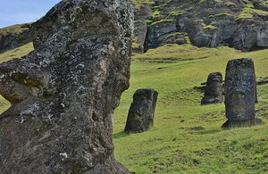 Moai Everywhere