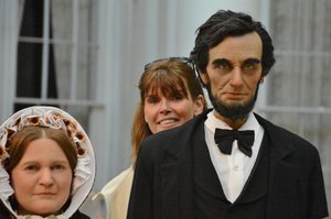 DH Photo Bombs Lincoln