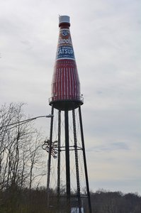 World&#39;s Largest Catsup Bottle
