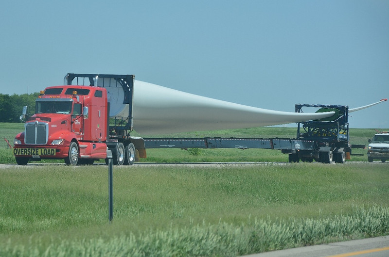 Transporting Pieces Of Wind Turbine 
