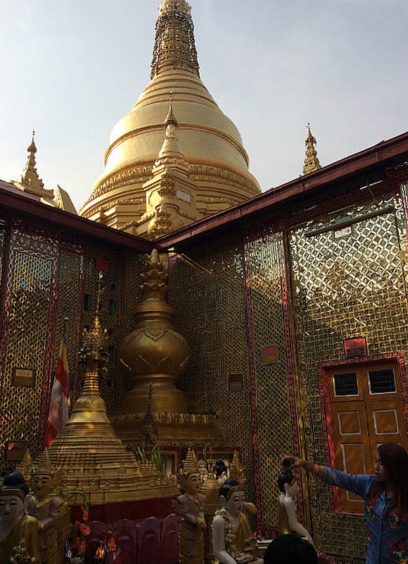 Sutaungpyei Pagoda