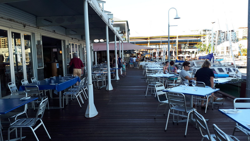 Eateries at Cullen Bay