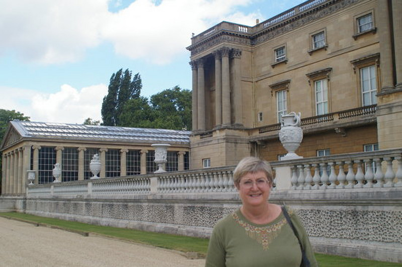 Colleen at the back entrance to Buck Palace