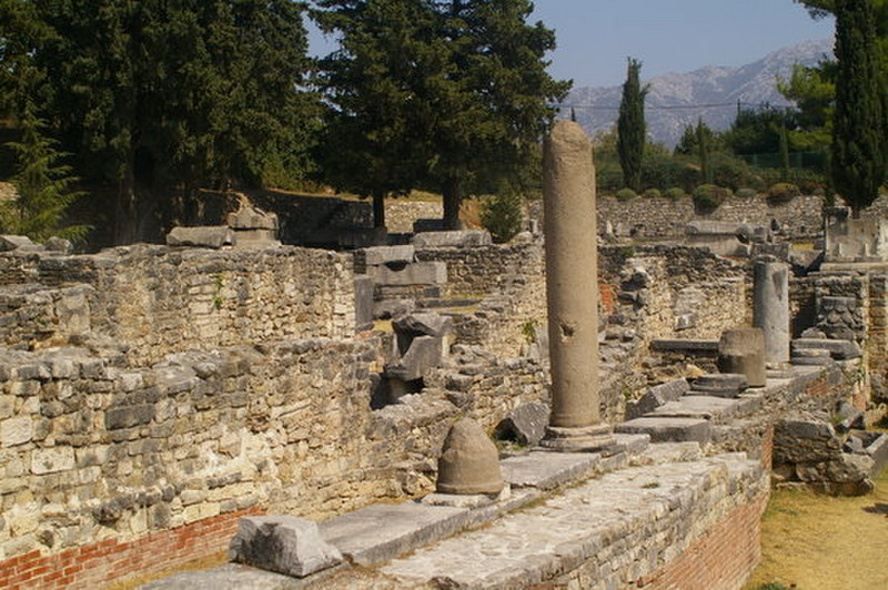 Necropolis, Salona