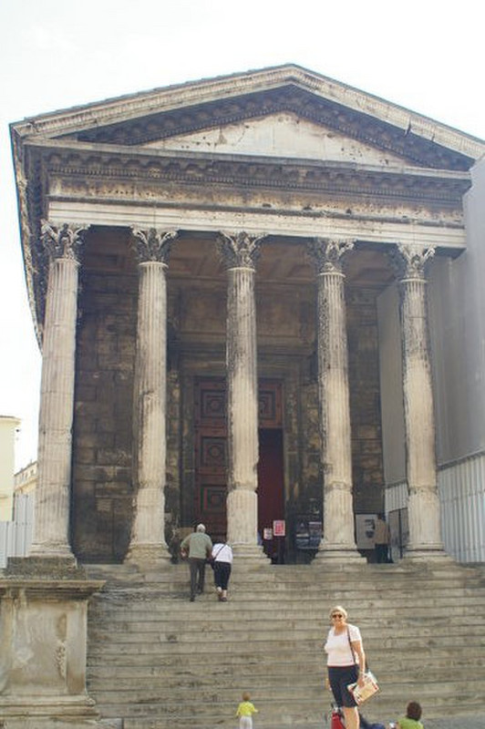 Roman Temple, Nimes