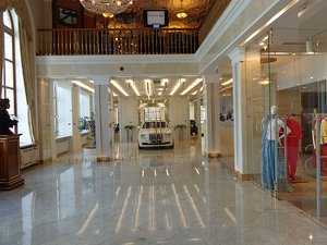 The Rolls Royce shop in the hotel