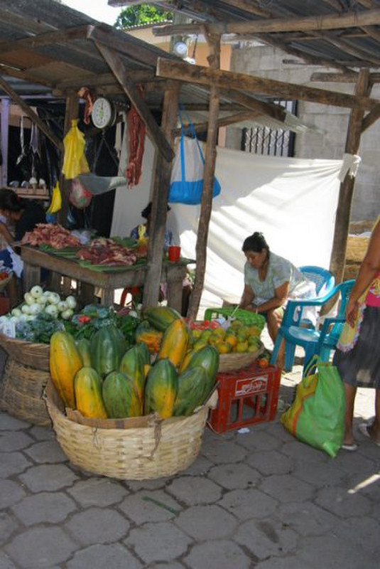 Papayas in Granada Market