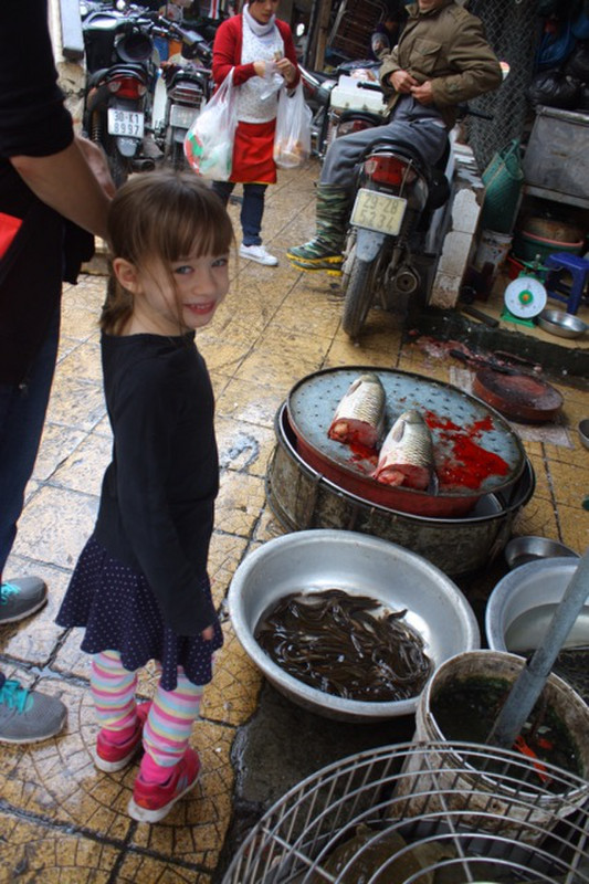 Siri at the fish market
