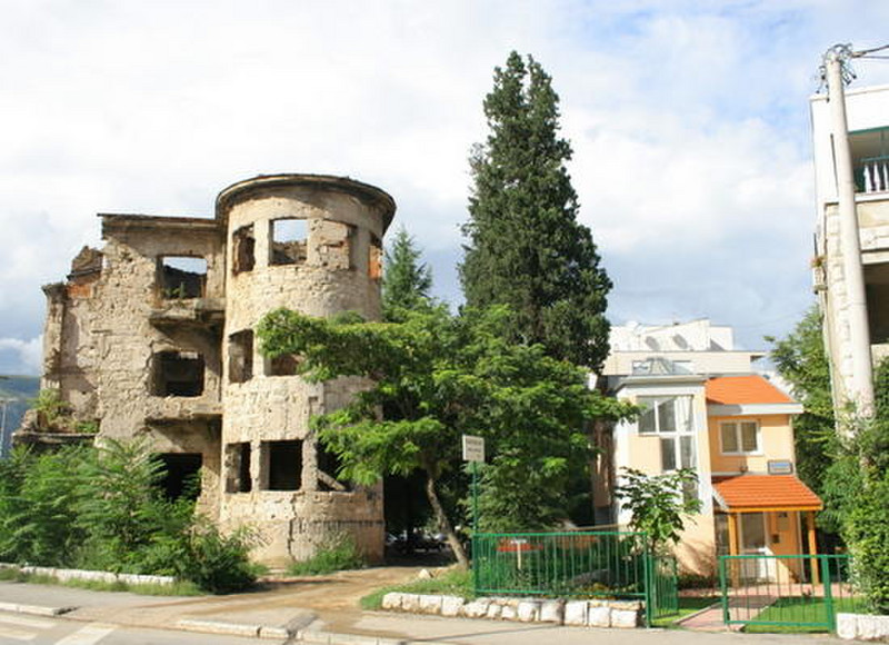 17 Architectural Death &amp; Rebirth, Mostar