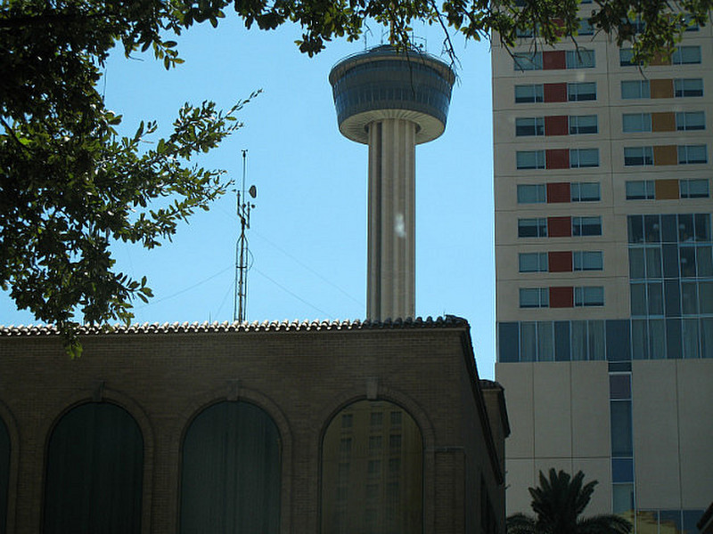 San Antonio - not sure what this tower is