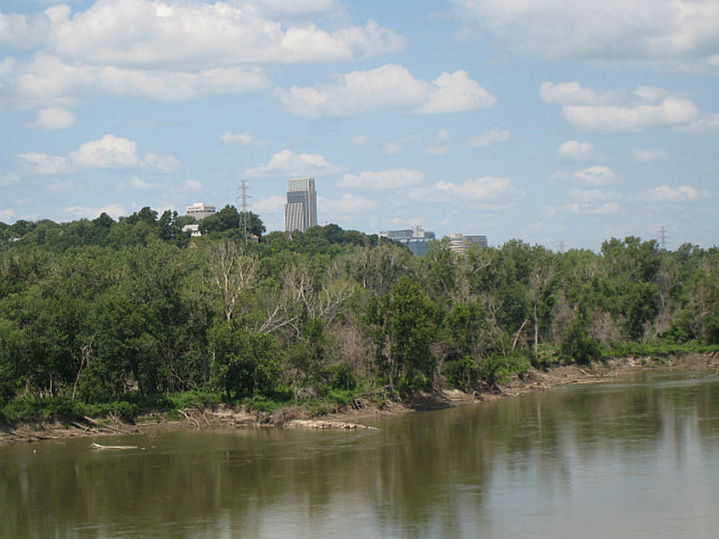 Omaha skyline from the border, on the bridge