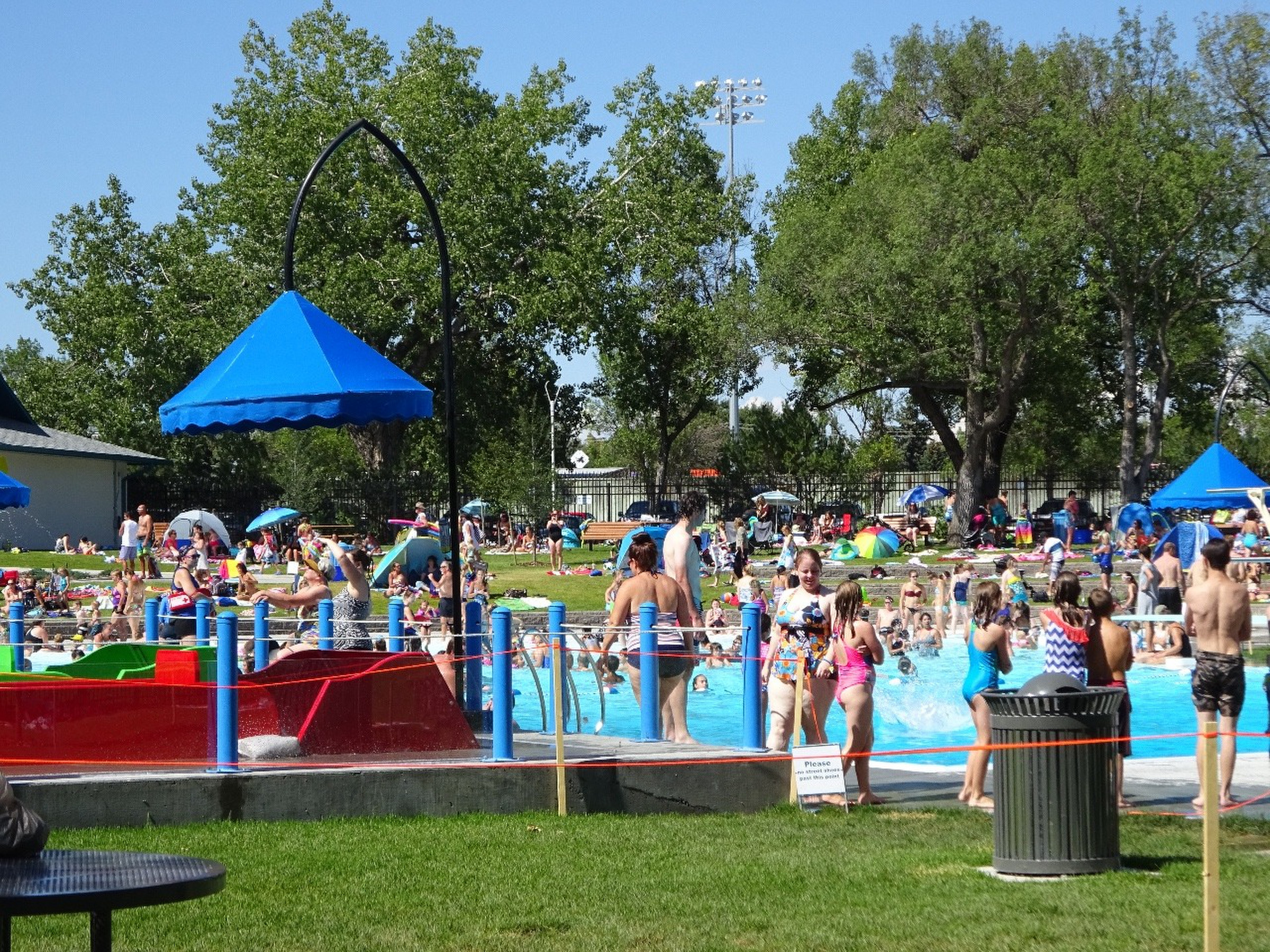 Henderson Lake Park, water park Photo