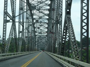 Bridge to Louisiana, MO