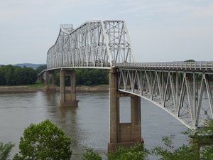 Bridge to Chester, IL