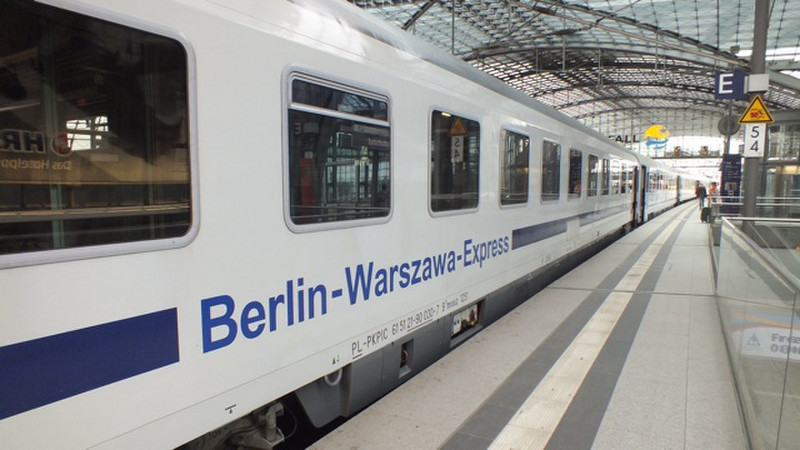 Berlin to Warsaw &quot;Football&quot; special