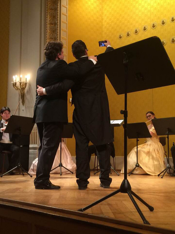 The conductor and clarinetist take a selfie!