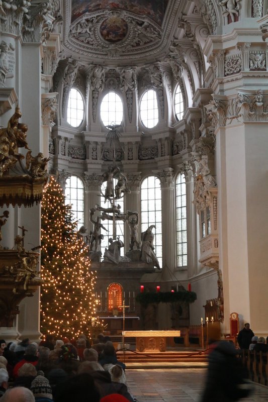 Christmas inside Passau cathedral