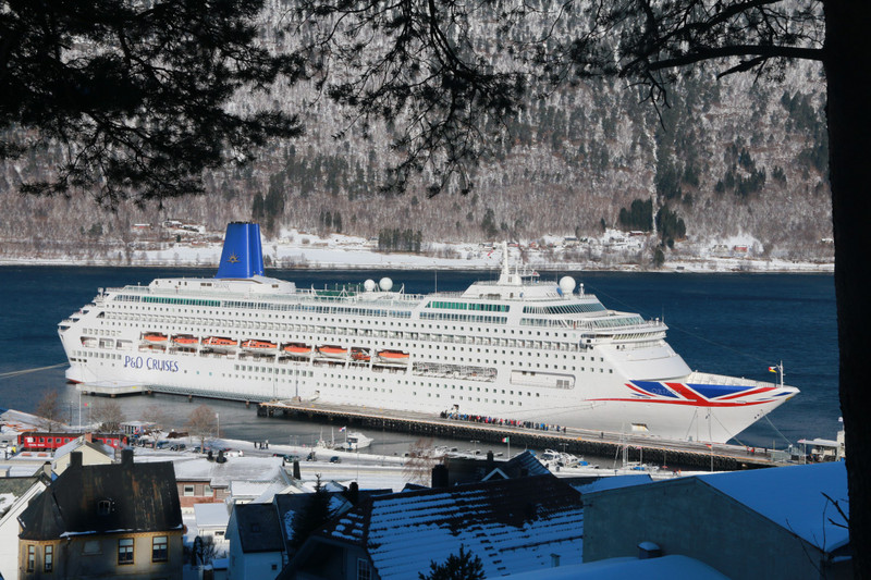 The Oriana - Andalsnes fjord.