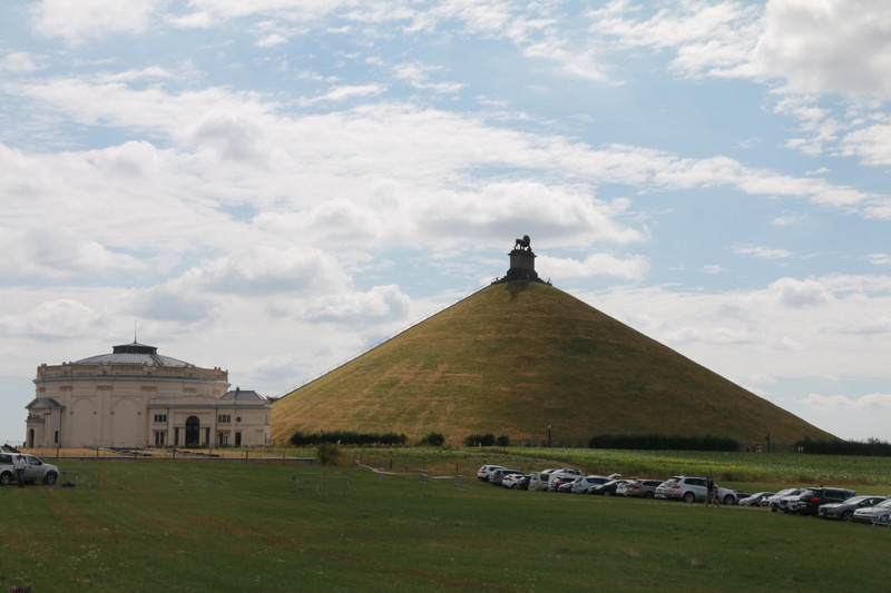 The Lions Mound (1)