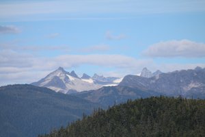 The surrounding mounains overlooking Juneau