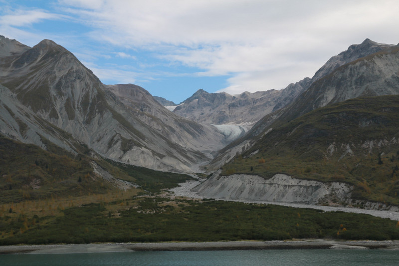 The rugged landscape of glacier Bay