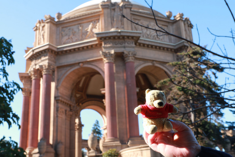 Pooh and the Palace of Fine Arts