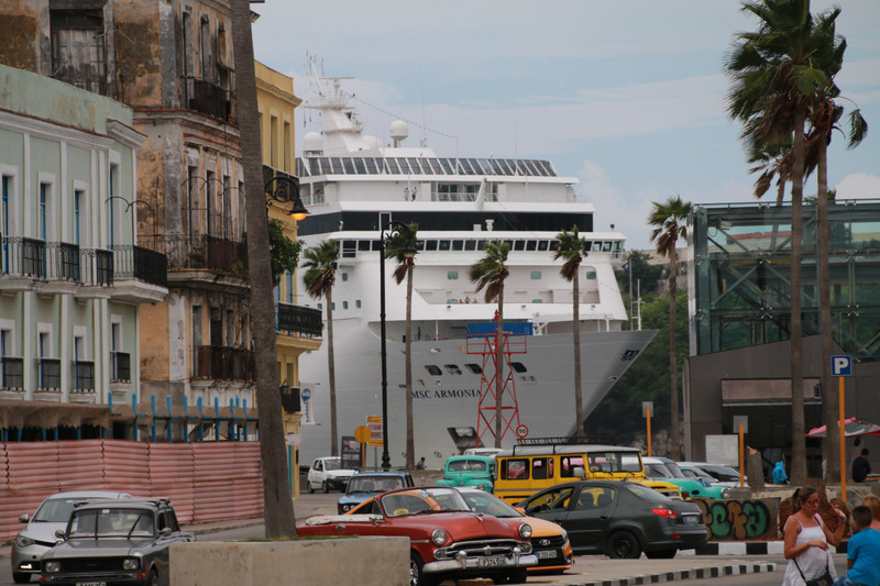 The arrival of MSC Armonia in to Havana