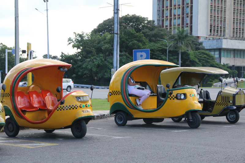 More egg taxis in Havana