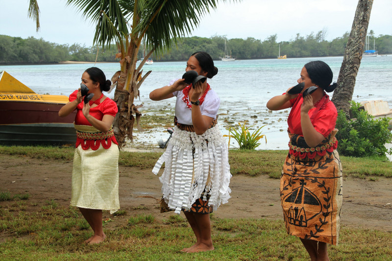 Traditional dancing in Tonga - the aptly named coconut shell dance