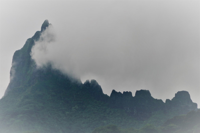 The low lying cloud changes the characteristic of the Mo'orea skyline