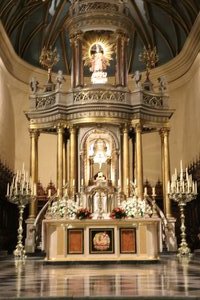 The alter of the cathedral of Lima