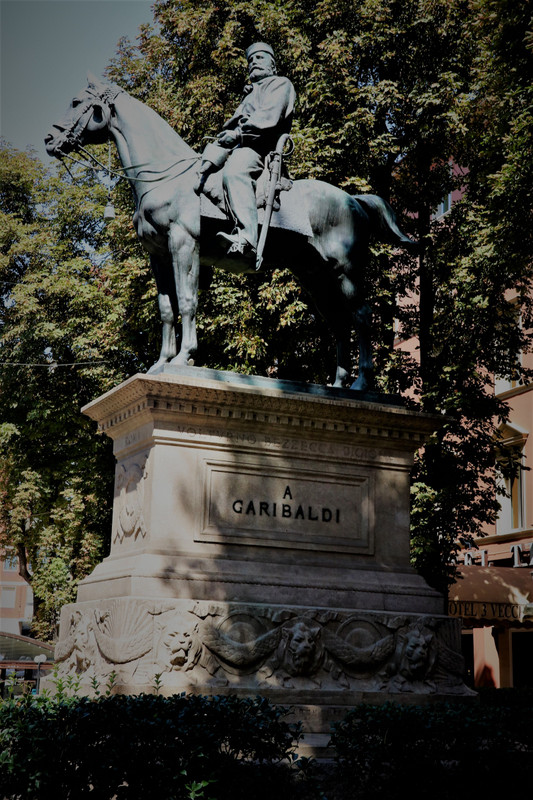 Giuseppe Garibaldi on his horse!!