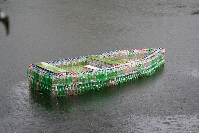 Bottle boat, covo-i-suva