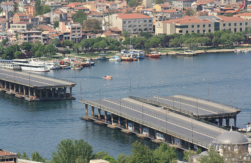Another Istanbul bridge out of action!