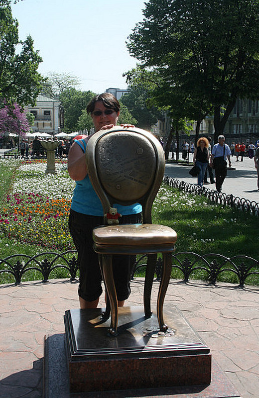 Roisin and &#39;the chair&#39;  Sobornaya Square, Odessa