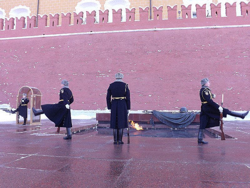 Changing of the guard outside the Kremlin
