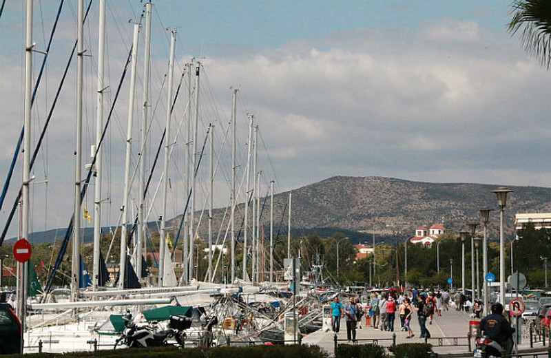 The marina at Volos and the hills beyond