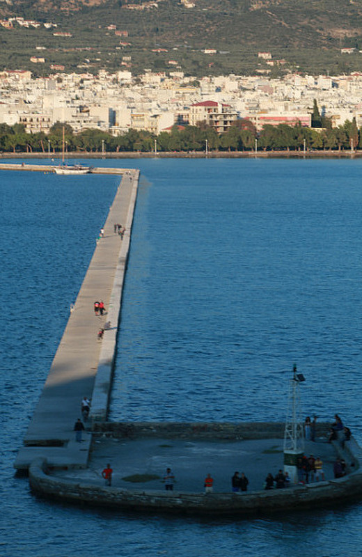 The breakwater/jetty at Volos