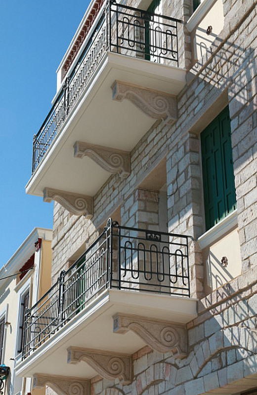 A typical Art Deco veranda, Villa, Gythio