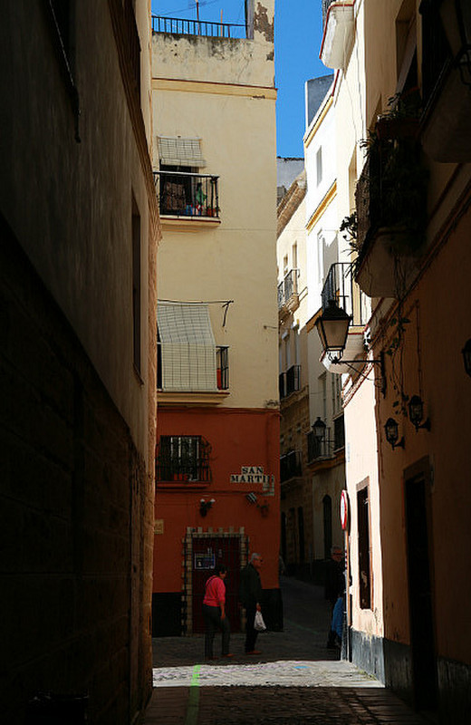 A typical Cadiz back street
