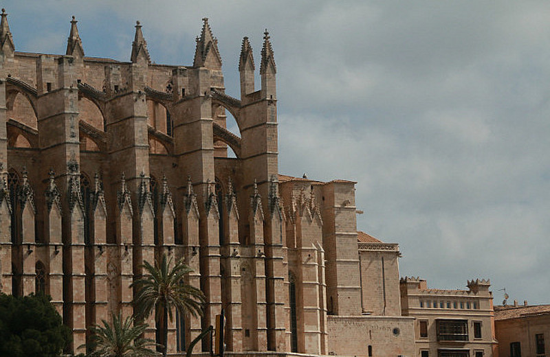 The butresses of Palma de Mallorca cathedral