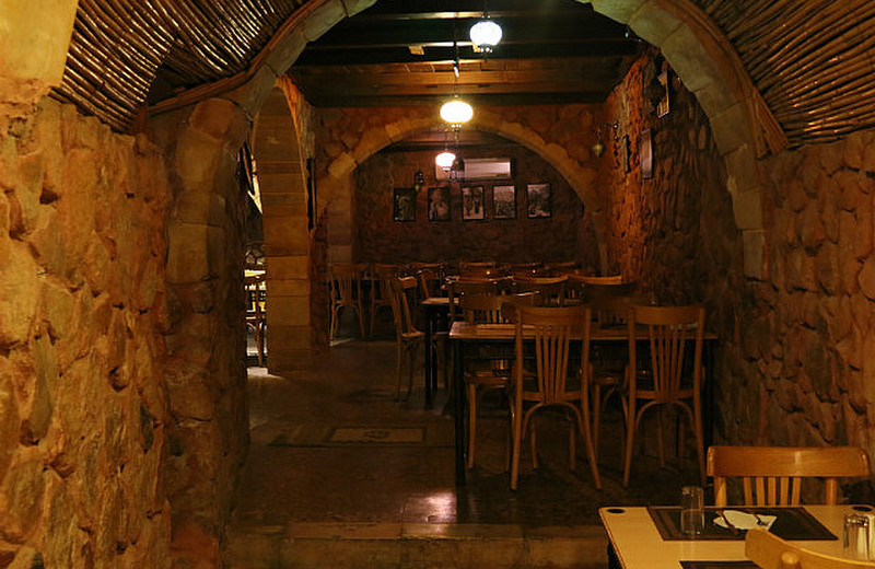 The Red Cave, restaurant..