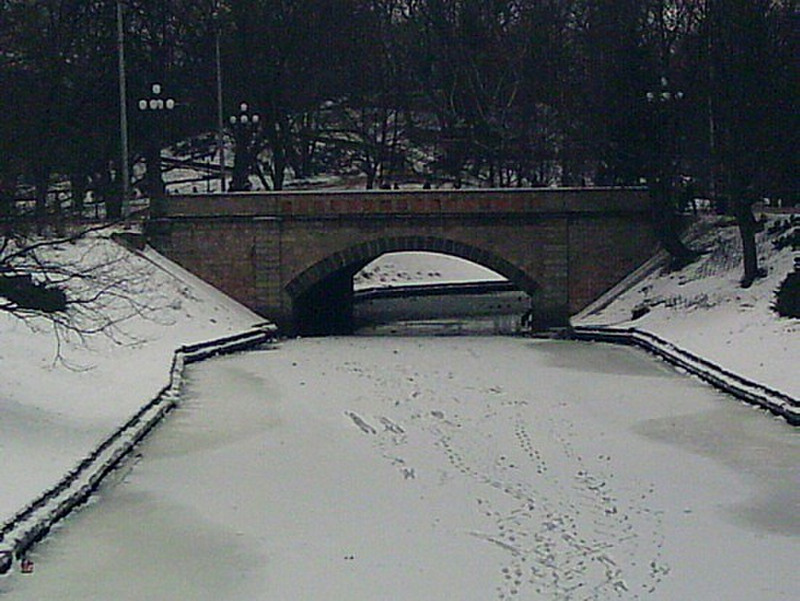 The frozen canal - Riga 2006