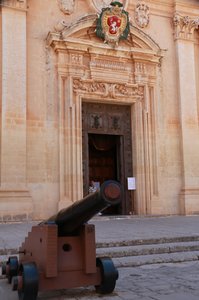 Canons protecting the church