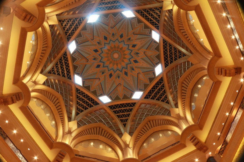 The main dome of the Emirate&#39;s Palace