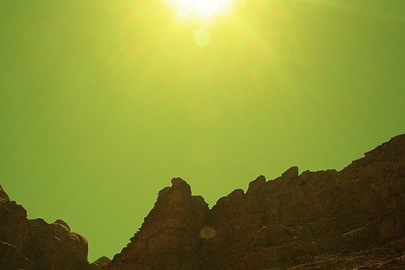 Midday sun over Wadi Rhum