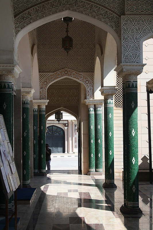 The cloisters, Salalah mosque